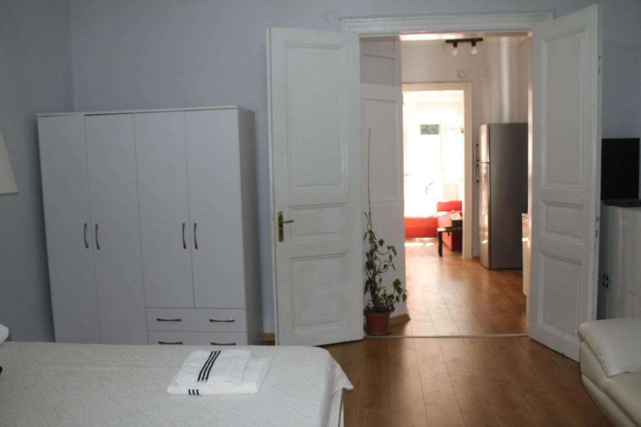 For Those Who Want To Be Close To Beyoglu Istiklal Street Appartement Istanboel Buitenkant foto